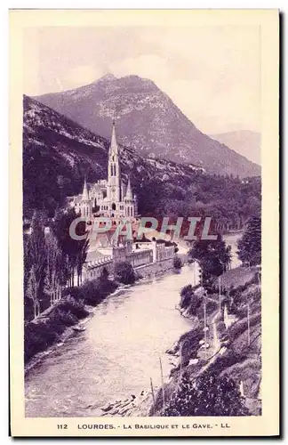 Cartes postales Lourdes La Basilique Et Le Gave