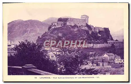 Cartes postales Lourdes Vue Sur Le Chateau Et Les Montagnes