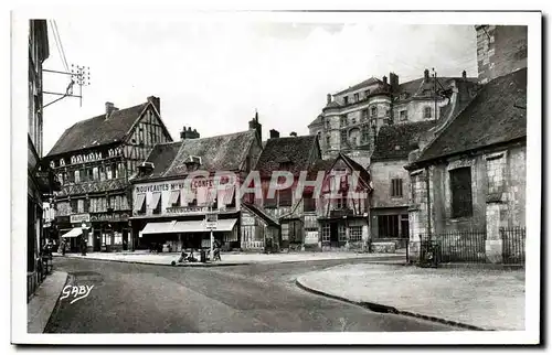 Cartes postales Gaillon Vieilles maisons normandes et l&#39ancien chateau des archeveques de Rouen