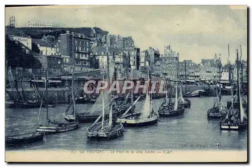 Cartes postales Le Treport Le Port et la ville haute Bateaux