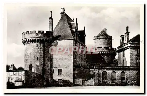 Cartes postales moderne Alencon Le Chateau vu de la place Foch