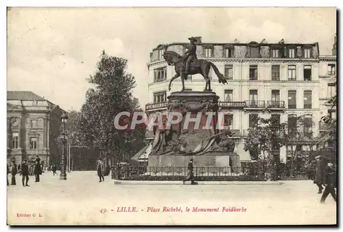 Cartes postales Lille Place Richebe Le Monument Faidberbe