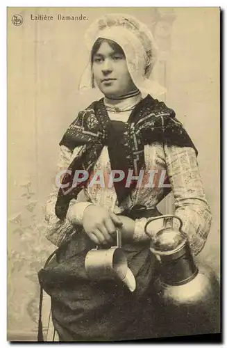 Cartes postales Laitiere Flamande Folklore costume