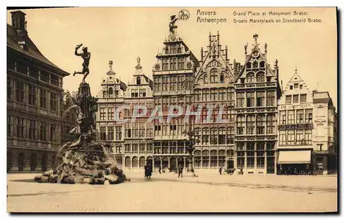 Cartes postales Anvers Grand place et Monument Brabo