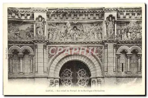 Cartes postales Laval Bas relief du portail de la basilique d'Avenieres