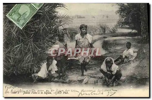 Cartes postales Jeunes Filles A La Seguia