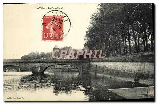 Cartes postales Laval Le Pont Neuf