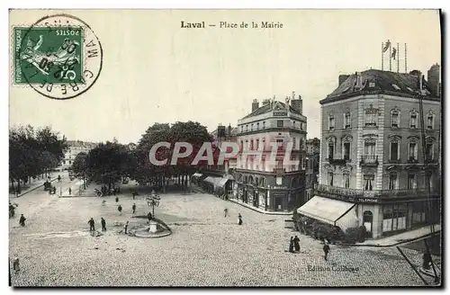 Cartes postales Laval Place de la Mairie