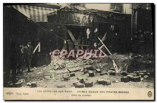 Cartes postales Paris Les Zeppelins sur Pris Crimes Odieux des Pirates Boches Effet de bombe Militaria