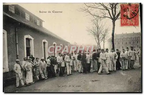 Cartes postales Scene de Caserne La sortie de la soupe Militaria