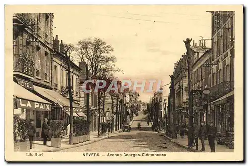 Cartes postales Nevers Avenue Georges Clemenceau Hotel la Paix Hotel Terminus