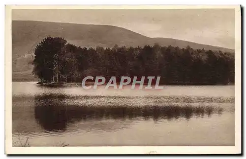 Cartes postales La Correze Illustree Un bel etang au pied des Monedieres