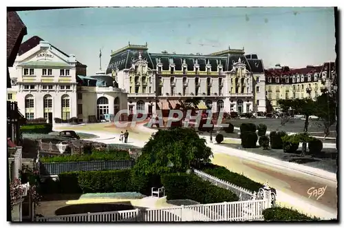 Cartes postales moderne Cabourg Le Casino et le Grand Hotel