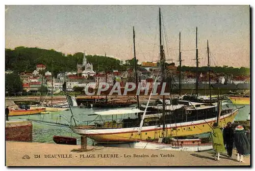 Cartes postales Deauville Plage Fleurie Les Bassins des yachts Bateau