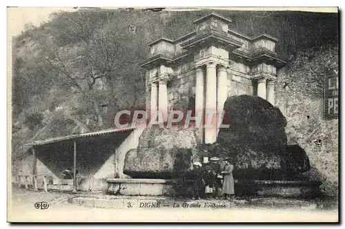 Cartes postales Digne La Grande Fontaine Enfants