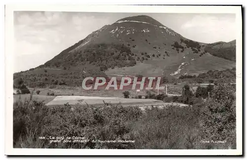 Cartes postales Le puy de Dome grand pole attractif du tourisme moderne