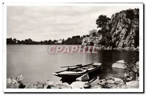 Ansichtskarte AK L&#39Auvergne Lac de Tazenat Roche Serviere