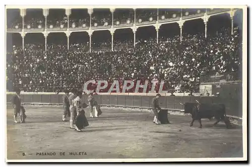 Cartes postales Pasando De Muleta Corrida Taureau