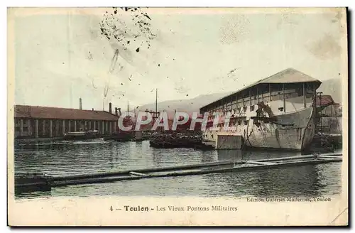 Cartes postales Toulon Les Vieux Pontons Militaires Bateau