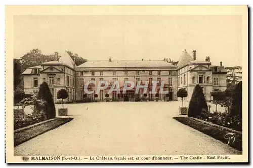 Ansichtskarte AK Malmaison Le Chateau Facade est et Cour d&#39Honneur