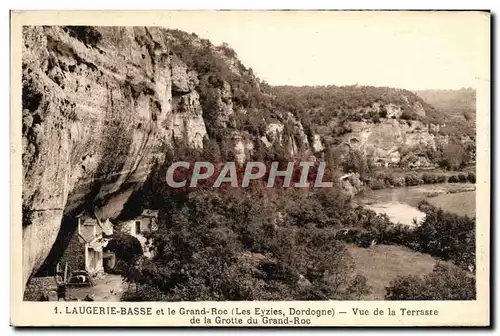 Cartes postales Laugerie Basse Et Le Grand Roc Vue De La Terrasse De La Grotte Du Grand Roc Les Eyzies
