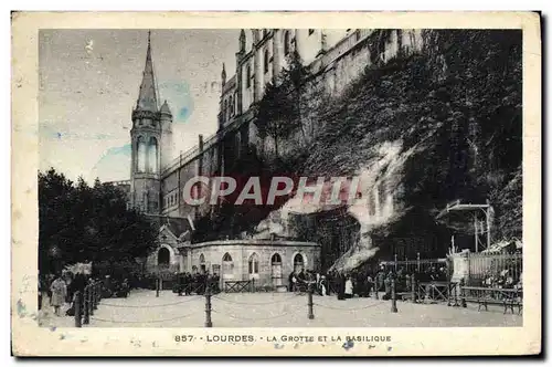 Cartes postales Lourdes La Grotte Et La Basilique