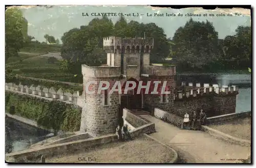 Cartes postales La Clayette Le Pont Levis Du Chateau Et un Coin Du Parc