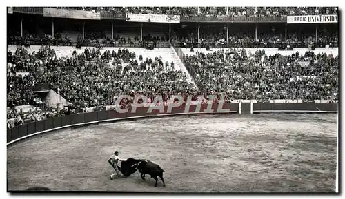 Cartes postales Barcelona Corrida De Toros Un Pase De Radillas