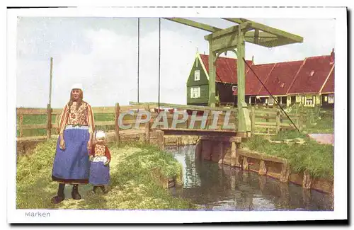 Cartes postales Marken Folklore Femme Enfant
