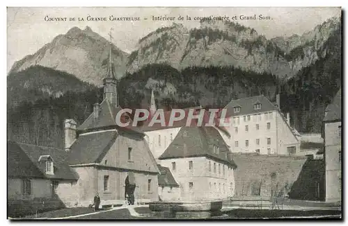 Cartes postales Hrande Chartreuse Interieur de la Cour d&#39entree et grand Som