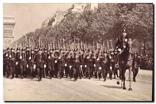 Cartes postales Garde Republicaine Mobile Chevaux Arc de Triomphe Paris