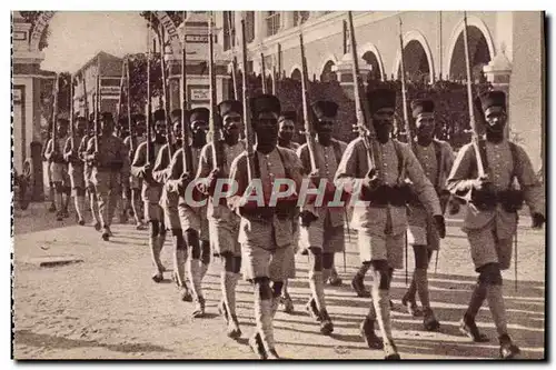 Cartes postales Troupes Coloniales Cipayes de l&#39Inde Militaria