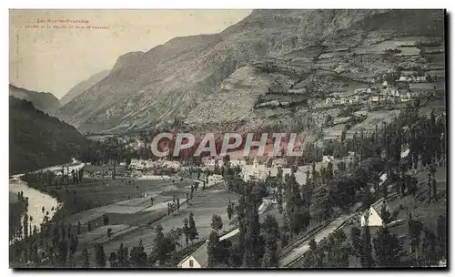 Cartes postales Grand Format Gedre et la vallee de la Gave de Gavarnie 25 * 15 cm