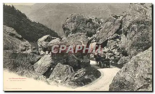 Cartes postales Grand Format La chaos de Gavarnie Cheval Caleche 25 * 15 cm