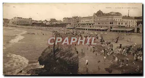 Cartes postales Grand Format Biarritz La Plage et le casino municipal 28 * 14 cm