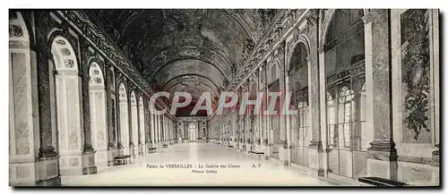 Cartes postales Grand Format Palais De Versailles La Galarie Des Glaces 28 * 11 cm