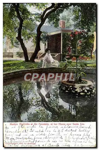 Cartes postales Madam Modjeska At The Fountain At Her House Near Santa Ana