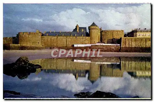 Cartes postales moderne Les Remparts de Saint Malo et la tour Quic en Grogne