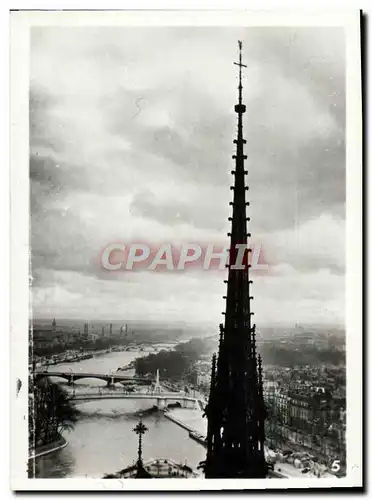 Cartes postales moderne Paris La Seine Vue Des Tours de Notre Dame