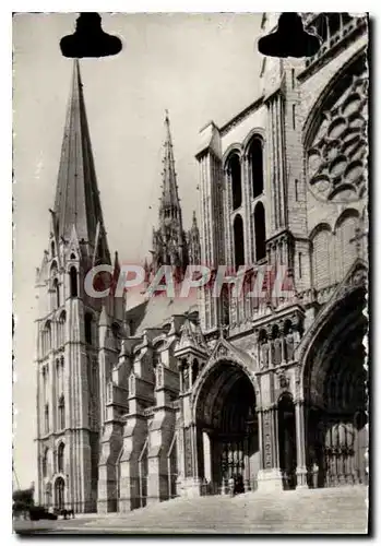 Cartes postales moderne Chartres La Cathedrale Vue Sur la Facade sud et les Deux Clochers