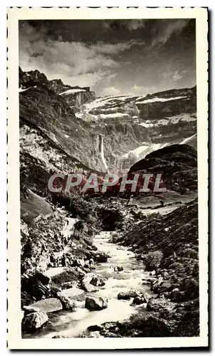 Cartes postales moderne Gavarnie Le Sentier Conduisant au Cirque