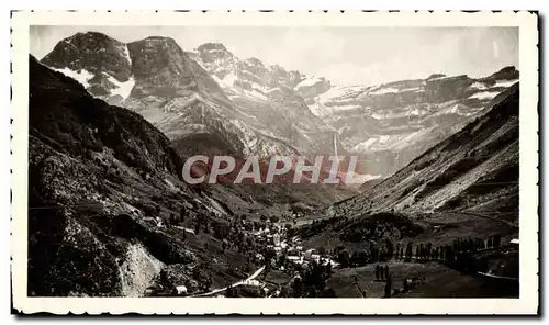 Cartes postales moderne Gavarnie Vue Generale et le Cirque