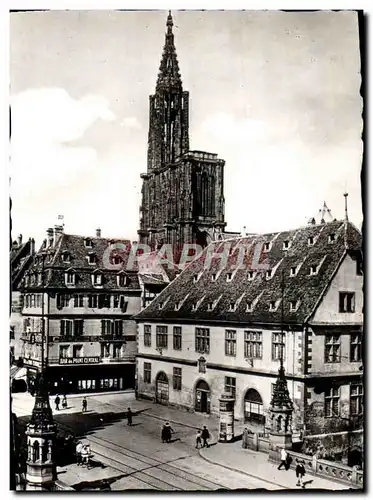 Cartes postales moderne Strasbourg Vue Sur La Cathedrale Et Le Musee Historique