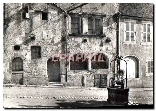 Cartes postales moderne Vezelay La Maison Des Colombs 15eme