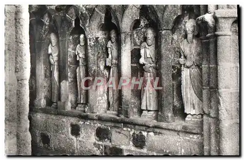 Cartes postales moderne Plouha Chapelle De Kermaria An Isquit Statues Des Apotres Sous Le Porche