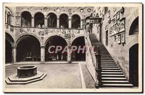 Cartes postales Firenze Cortile e Scala Del Palazzo del Podesta