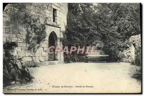 Cartes postales Chateau de Dourdan Entree du Donjon