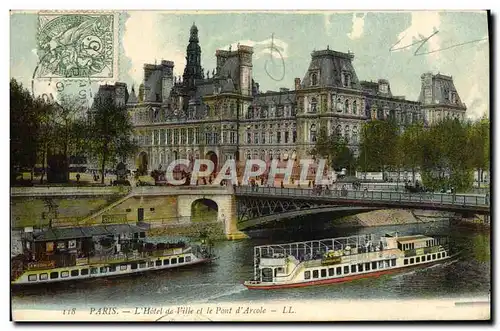 Cartes postales Paris L&#39Hotel De Ville Et Le Pont D&#39Arcole Bateau Peniche