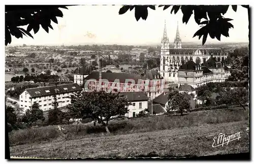 Cartes postales moderne La Chapelle Montligeon L&#39Imprimerie et la Basilique