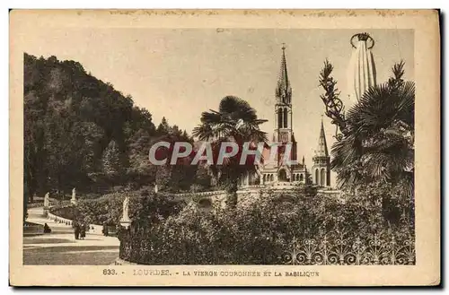 Cartes postales Lourdes La Vierge Couronnee et la Basilique